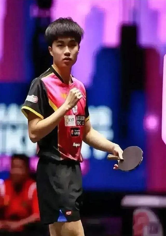 C7娱乐-TheShy迎来七赛季出色发挥，中国队观众热烈欢呼！