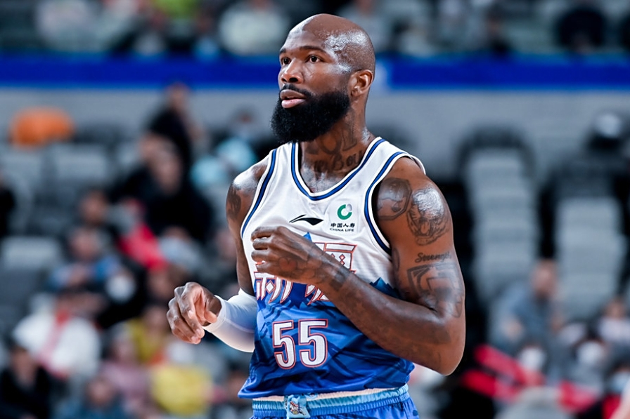 C7娱乐-莱万多夫斯基遭遇十五持续失利，日本队教练压力巨大！比赛高潮迭起的简单介绍